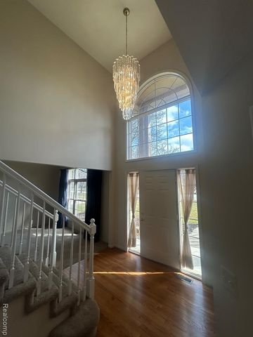 855 Chelsea Road, Canton, MI 48187