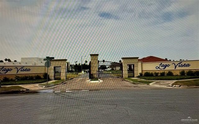 1216 E Helena Avenue, Mcallen, TX 78503