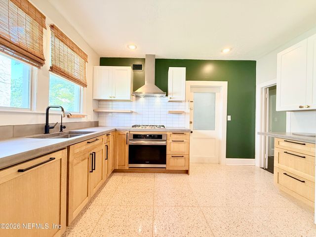2044 DELLWOOD Avenue, Jacksonville, FL 32204