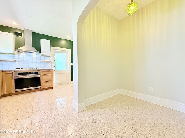 2044 DELLWOOD Avenue, Jacksonville, FL 32204