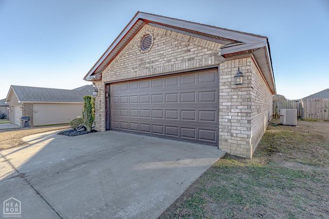 4765 Wildwood Lane, Jonesboro, AR 72405