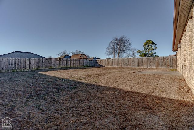 4765 Wildwood Lane, Jonesboro, AR 72405