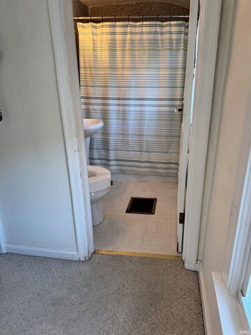 1717 Russell Avenue, Evansville, IN 47720