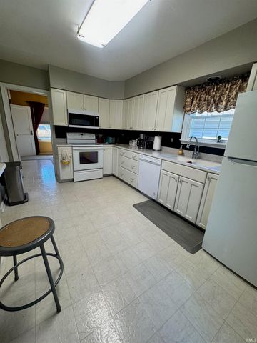 1717 Russell Avenue, Evansville, IN 47720