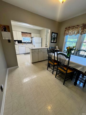 1717 Russell Avenue, Evansville, IN 47720