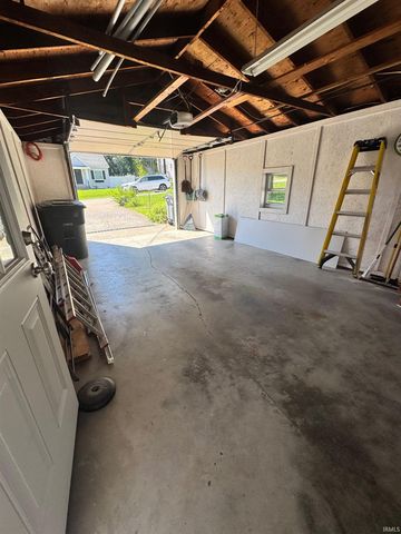 1717 Russell Avenue, Evansville, IN 47720