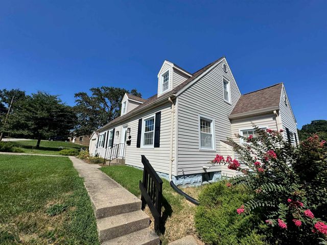 1717 Russell Avenue, Evansville, IN 47720