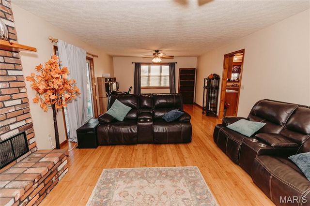 12810 N Highway, Dixon, MO 65459