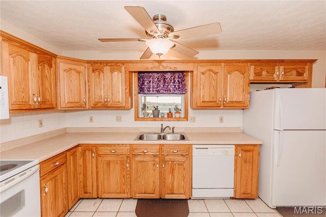 12810 N Highway, Dixon, MO 65459