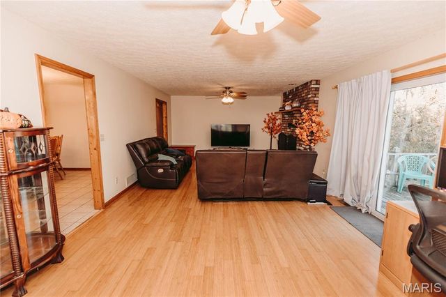 12810 N Highway, Dixon, MO 65459