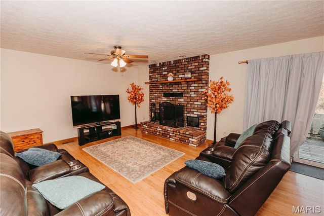 12810 N Highway, Dixon, MO 65459