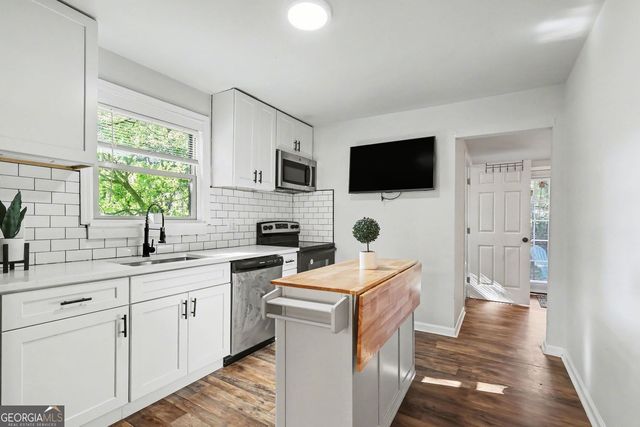 156 Rhodesia Avenue SE, Atlanta, GA 30315