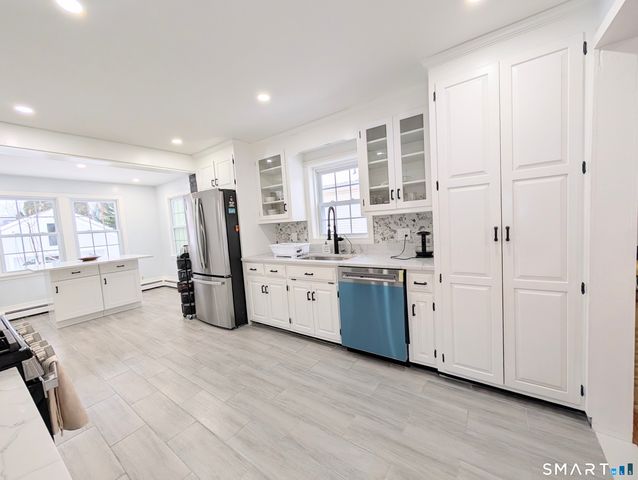 170 Edgewood Street, Stratford, CT 06615