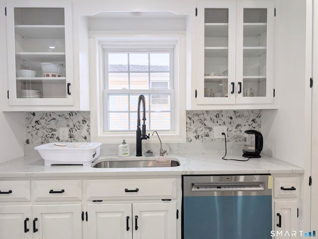 170 Edgewood Street, Stratford, CT 06615