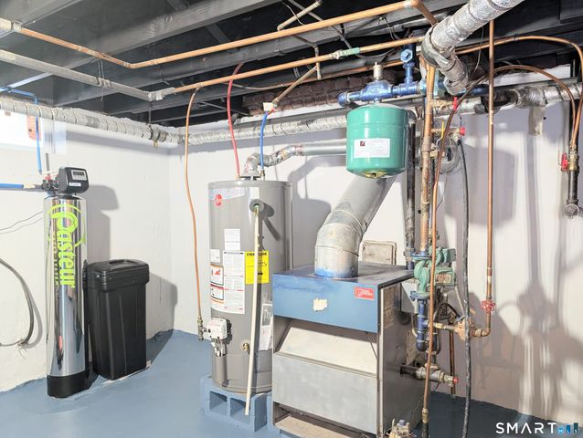 170 Edgewood Street, Stratford, CT 06615