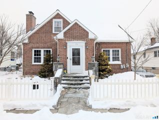 170 Edgewood Street, Stratford, CT 06615