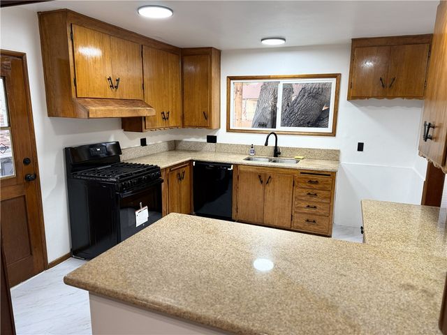 10143 Oro Vista Ave., Sunland, CA 91040