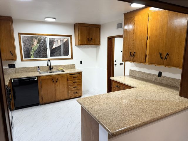 10143 Oro Vista Ave., Sunland, CA 91040