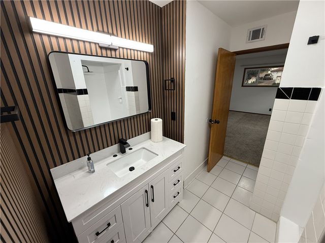 10143 Oro Vista Ave., Sunland, CA 91040