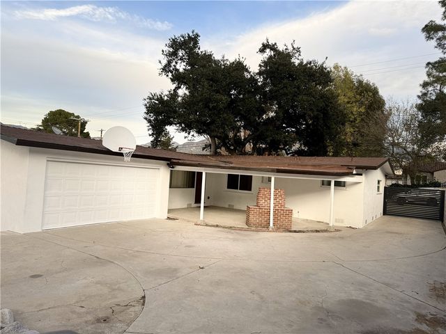 10143 Oro Vista Ave., Sunland, CA 91040