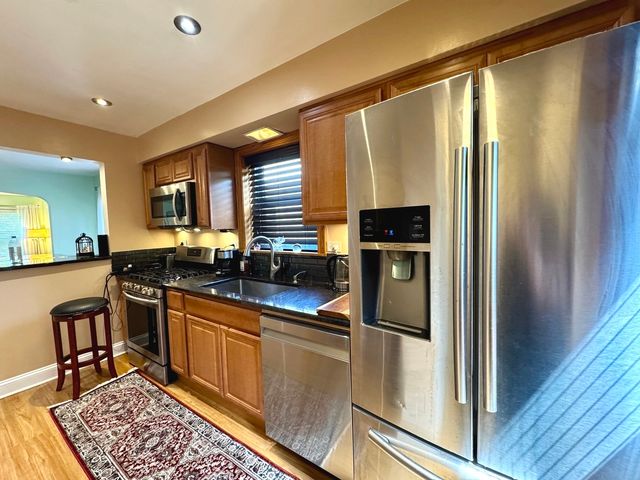 11455 S Fairfield Avenue, Chicago, IL 60655