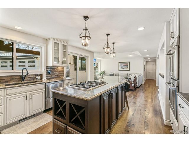 10886 W 31st Pl, Lakewood, CO 80215