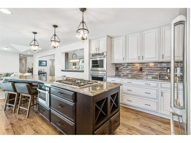 10886 W 31st Pl, Lakewood, CO 80215