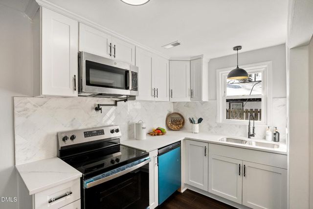 2705 Broad Street, Durham, NC 27704