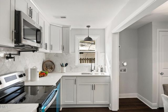 2705 Broad Street, Durham, NC 27704