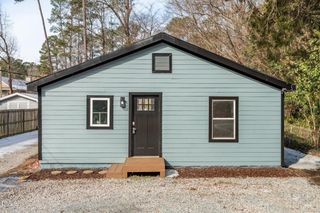 2705 Broad Street, Durham, NC 27704