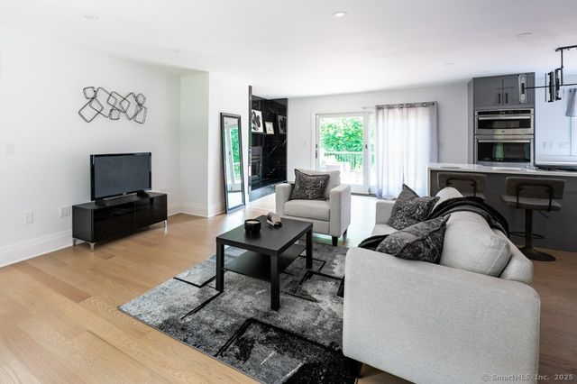 78 Blue Hills Road, North Haven, CT 06473