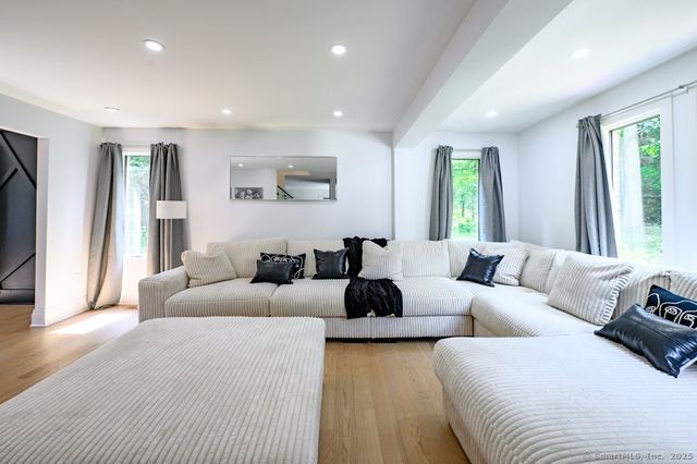 78 Blue Hills Road, North Haven, CT 06473