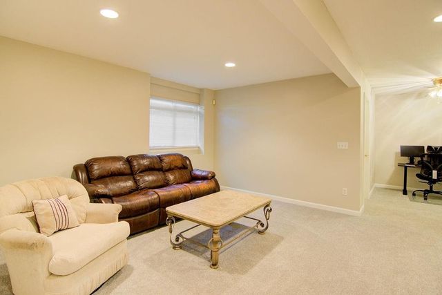 21946 W 119th Terrace, Olathe, KS 66061