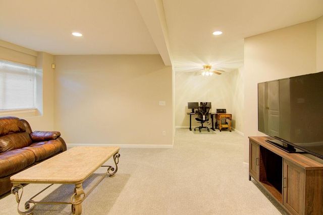 21946 W 119th Terrace, Olathe, KS 66061