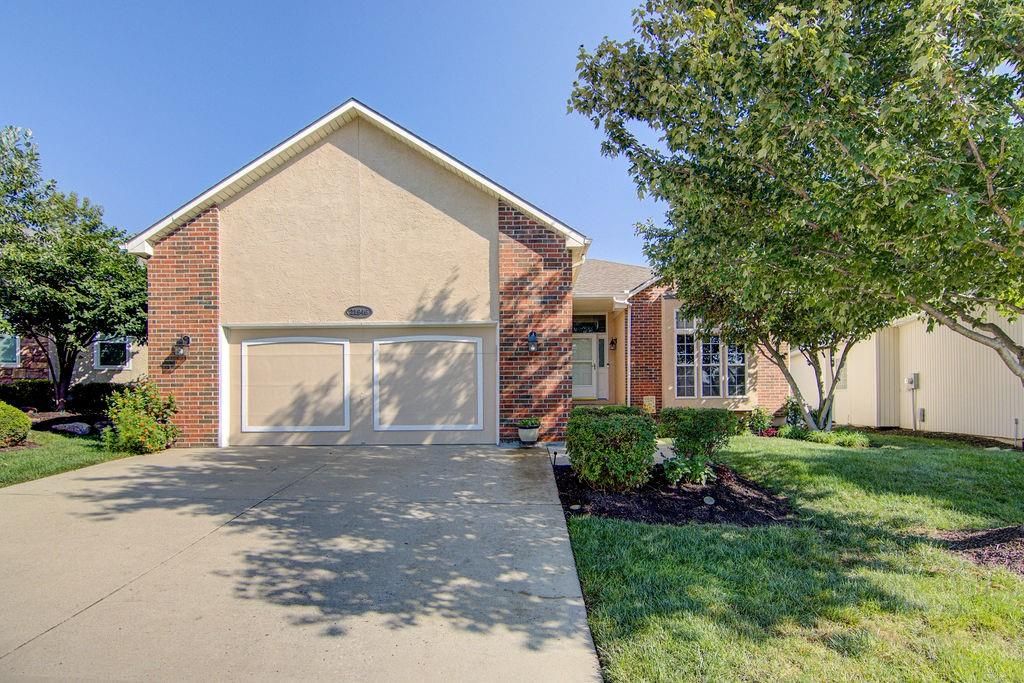 21946 W 119th Terrace, Olathe, KS 66061