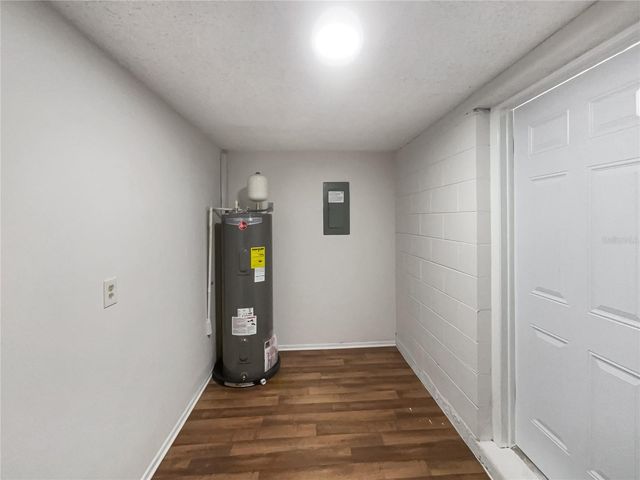 8711 CORDIAL COURT, Tampa, FL 33634