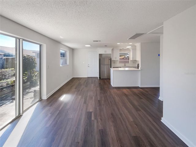 8711 CORDIAL COURT, Tampa, FL 33634