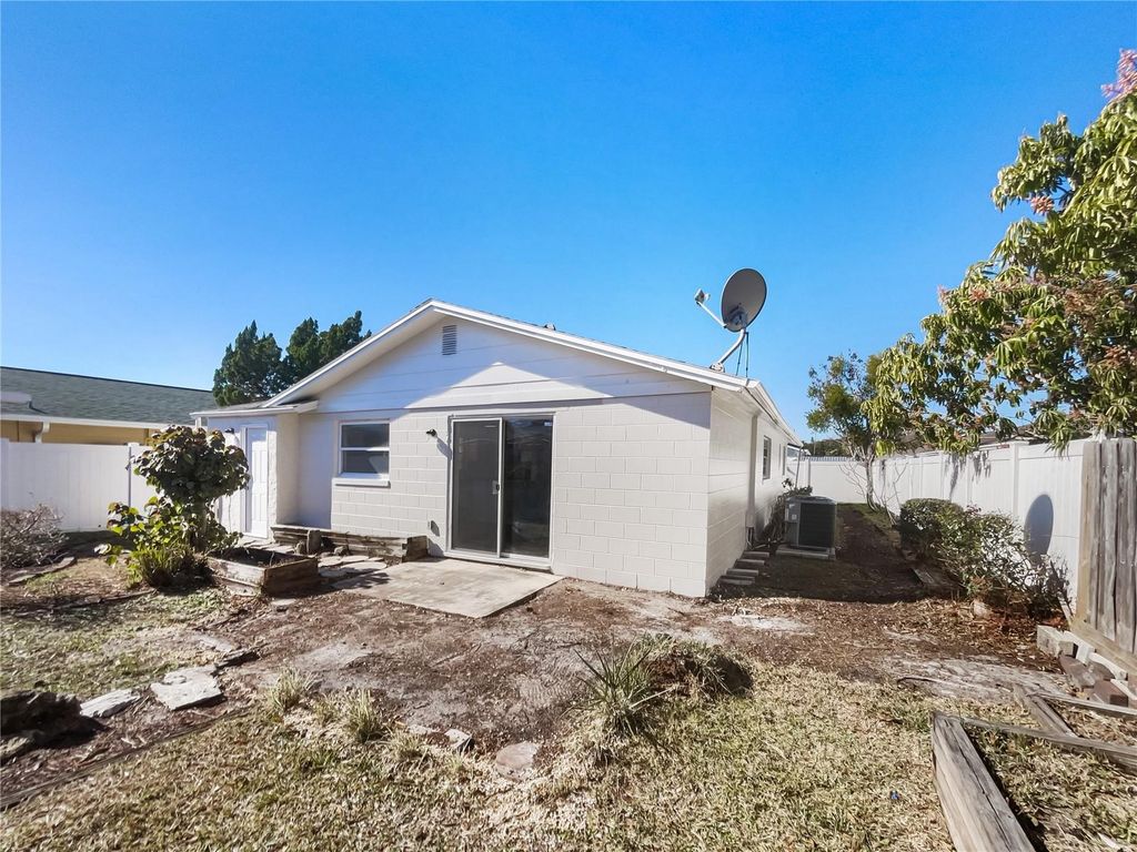Image 27 of property listing at 8711 CORDIAL COURT, Tampa, FL 33634