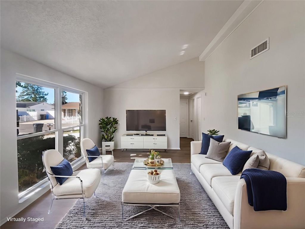 Image 4 of property listing at 8711 CORDIAL COURT, Tampa, FL 33634