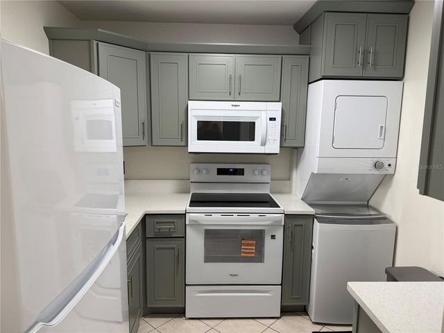 10485 CARROLLBROOK CIRCLE 120, Tampa, FL 33618