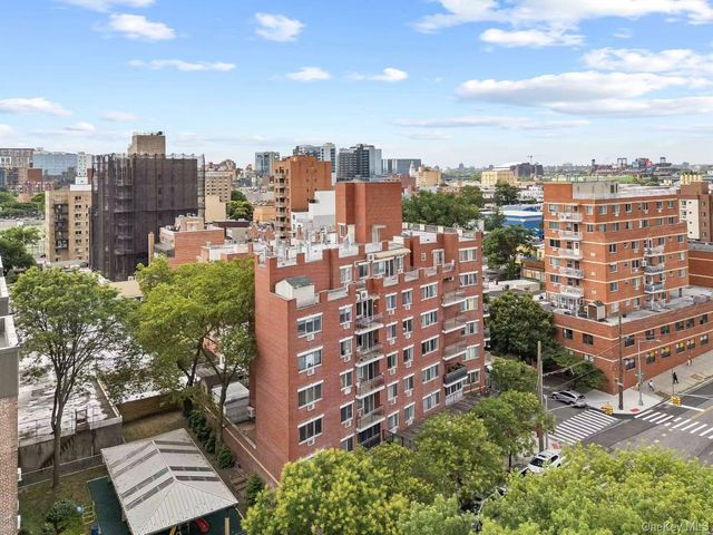 13708 31st Road 6D, Flushing, NY 11354