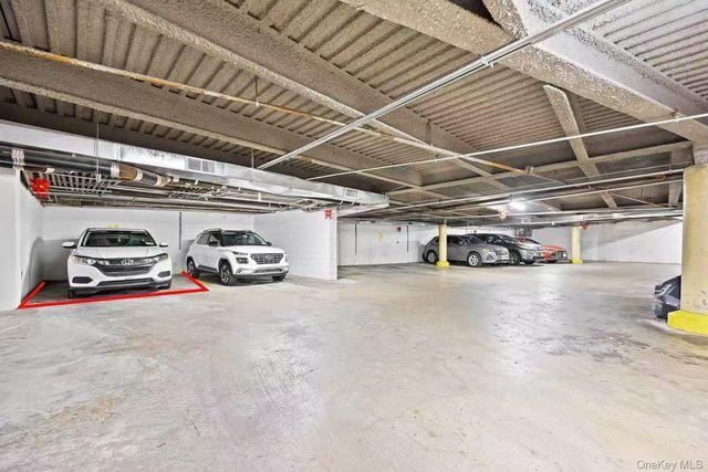 13708 31st Road 6D, Flushing, NY 11354