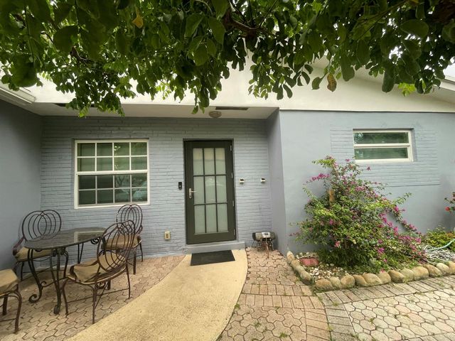 3850 NE 12th Terrace, Pompano Beach, FL 33064