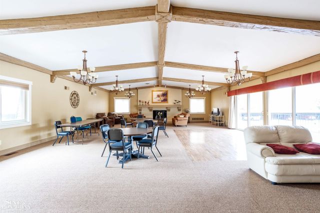 404 RIVIERA TERRACE Drive, St Clair Shores, MI 48080