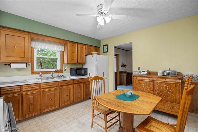 5459 South Street, Vermilion, OH 44089