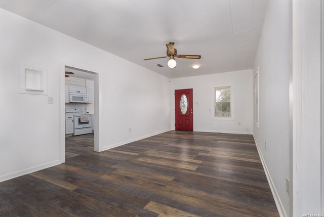 2974 Fm 467, Seguin, TX 78155