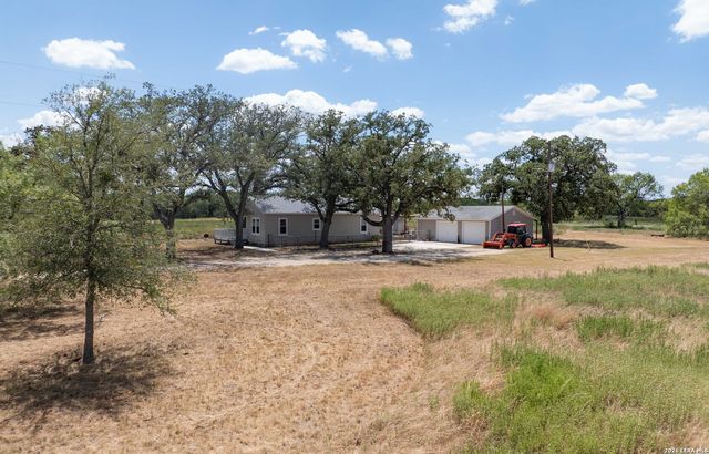 2974 Fm 467, Seguin, TX 78155