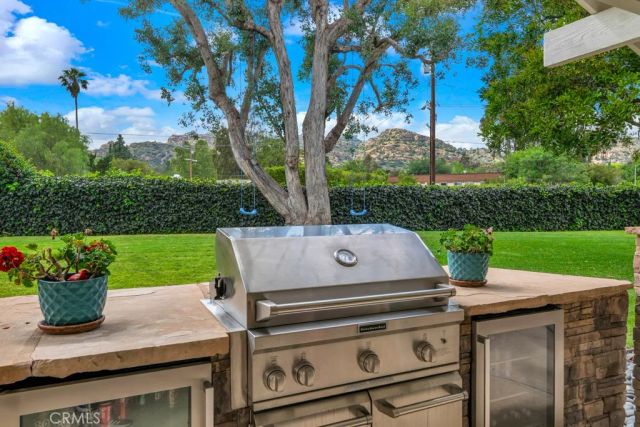 22346 Mayall, Chatsworth, CA 91311