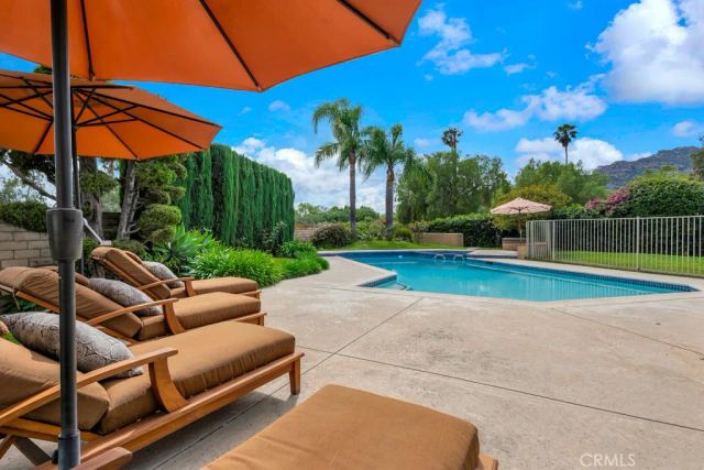 22346 Mayall, Chatsworth, CA 91311