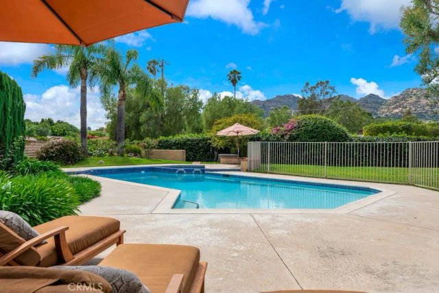 22346 Mayall, Chatsworth, CA 91311